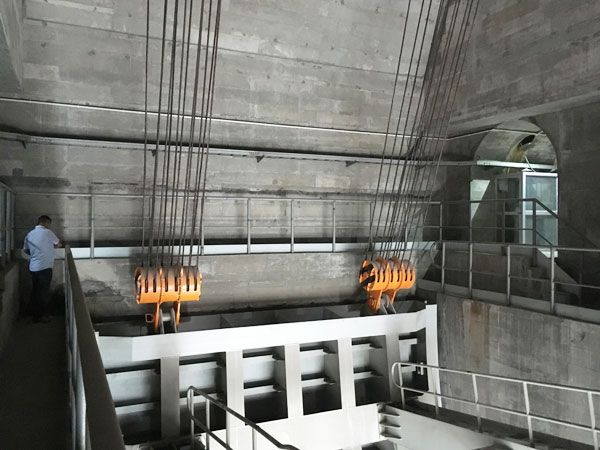 閘門水封更換、改造施工